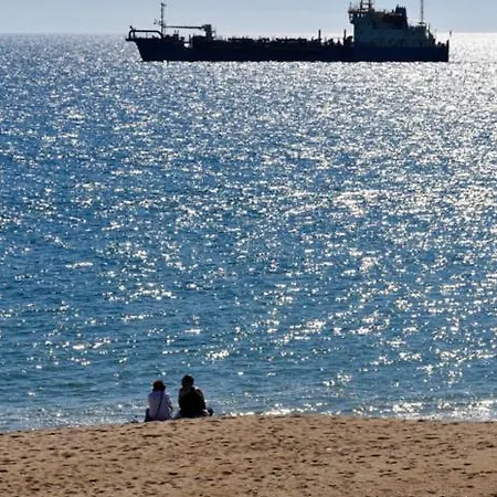 Casa 114 - Great Townhouse Few Minutes Walk From Beach Praca 3*