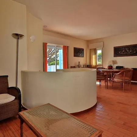 Casa 114 - Great Townhouse Few Minutes Walk From Beach Praca