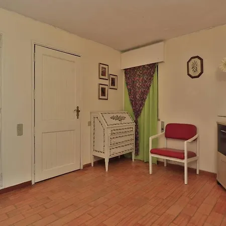 Casa 114 - Great Townhouse Few Minutes Walk From Beach Praca Affittacamere 3*