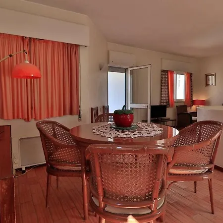 Casa 114 - Great Townhouse Few Minutes Walk From Beach Praca Vale do Lobo